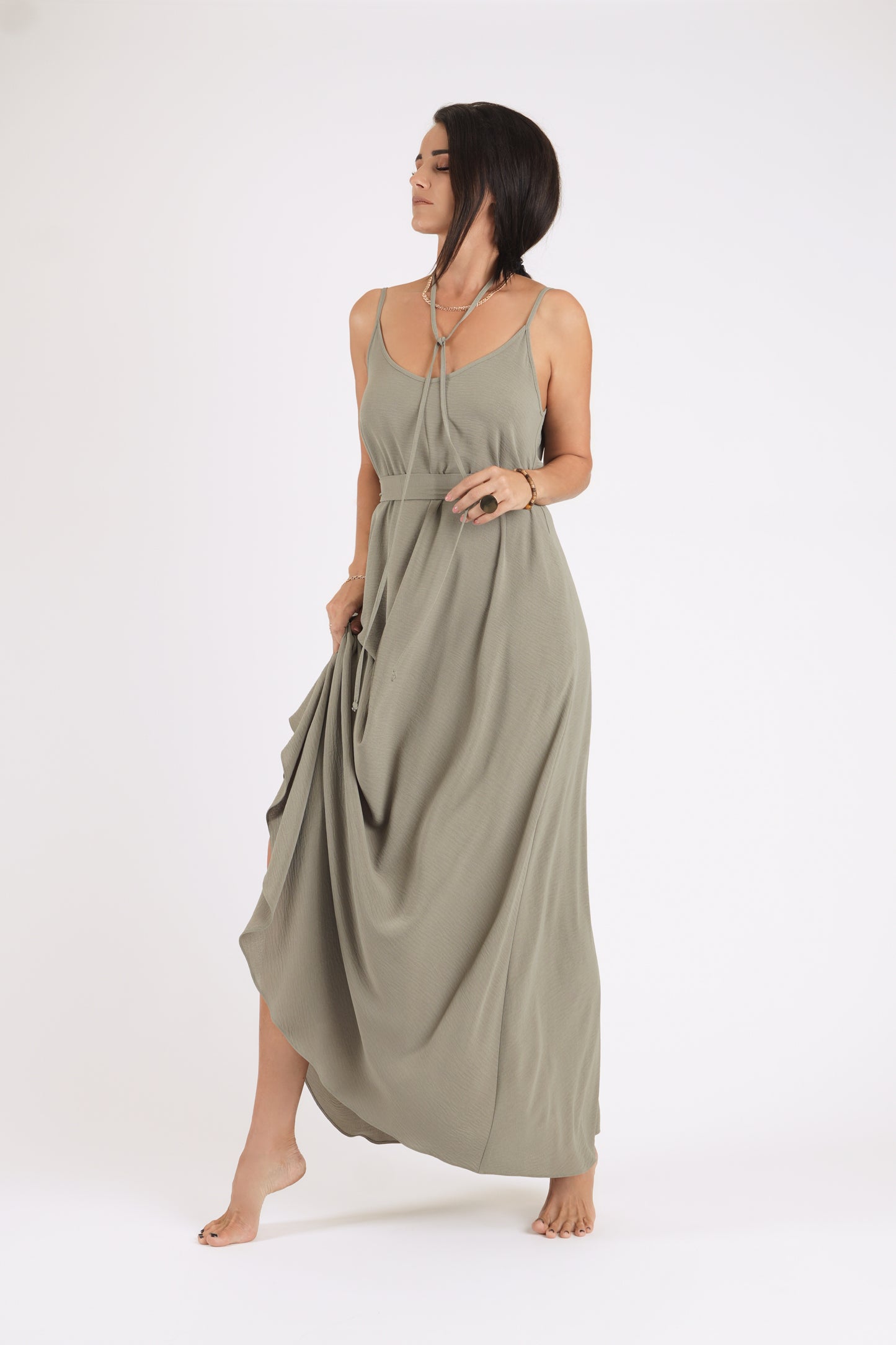 Gara A silueta kleita