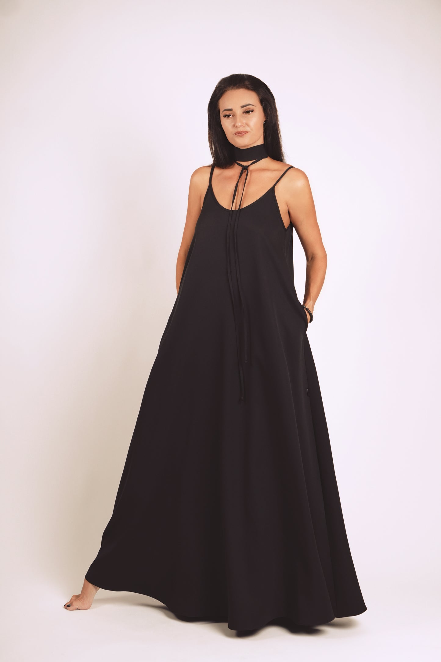 Gara A silueta kleita, Barbie