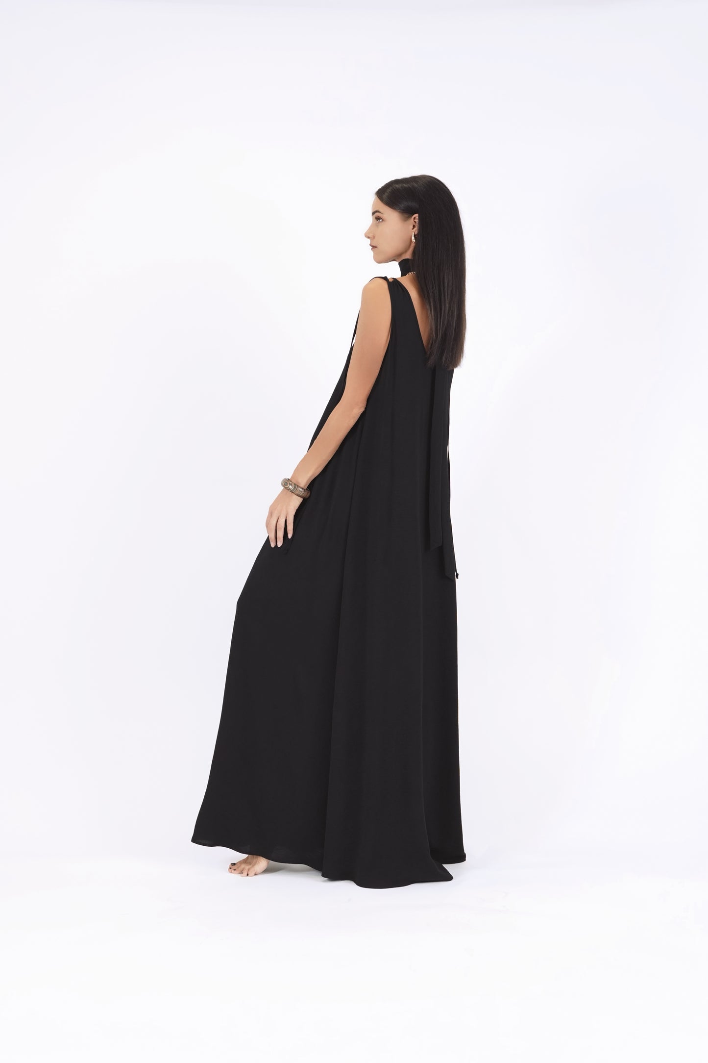 Gara A silueta kleita ar dubultām sienamām lencēm, black