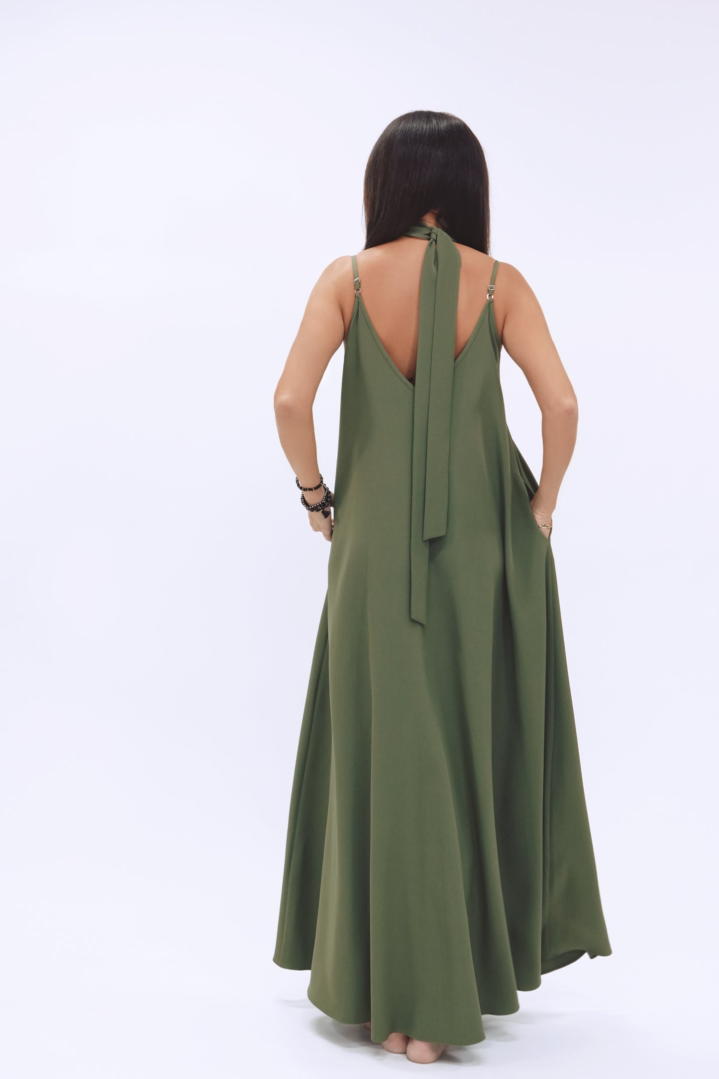 Gara A silueta kleita