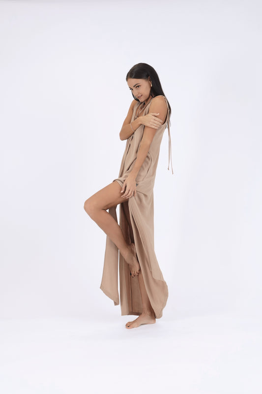 Gara kleita ar šķēlumiem, rose