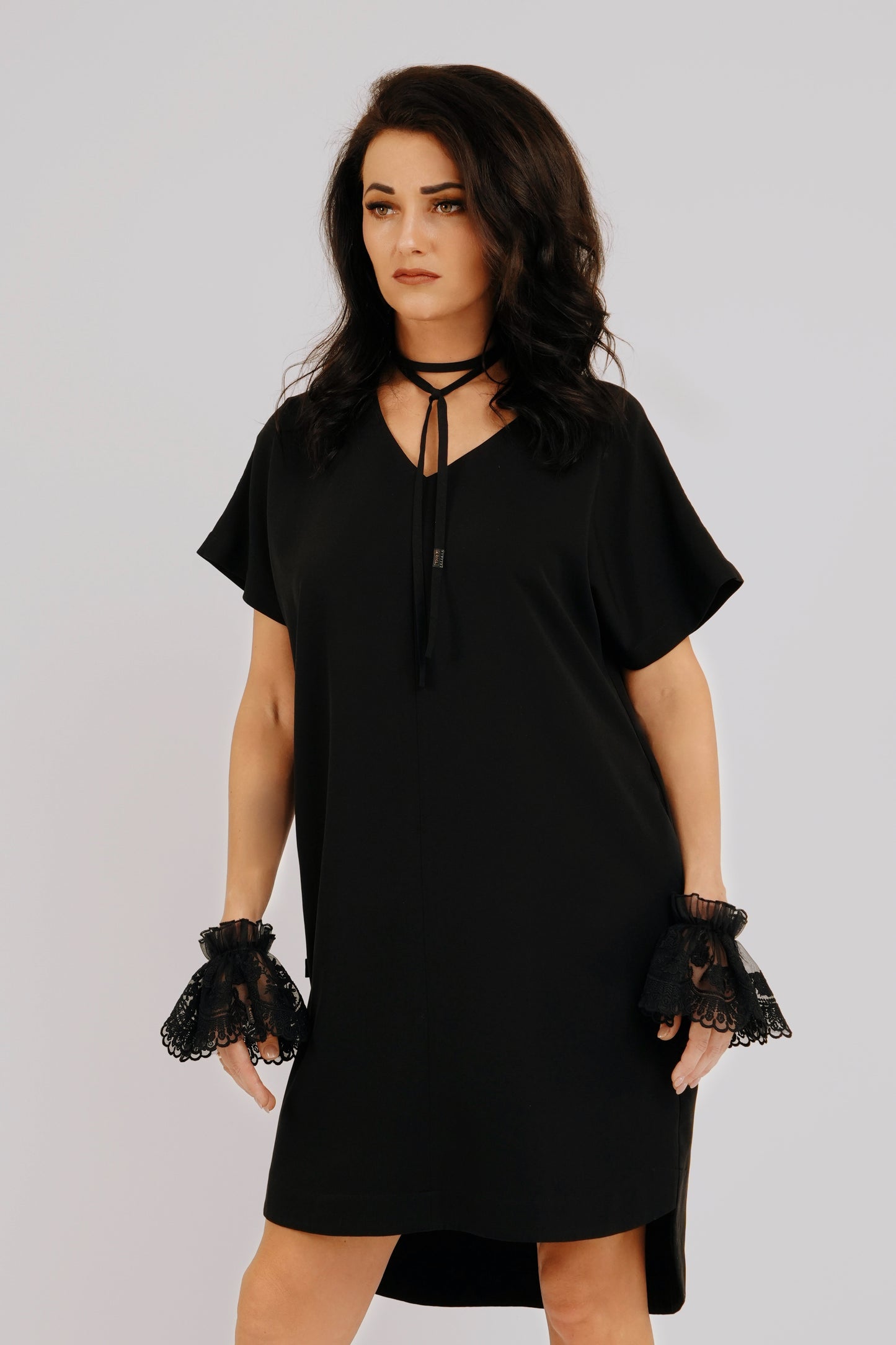 Melnas gotu stila mežģīņu aproces