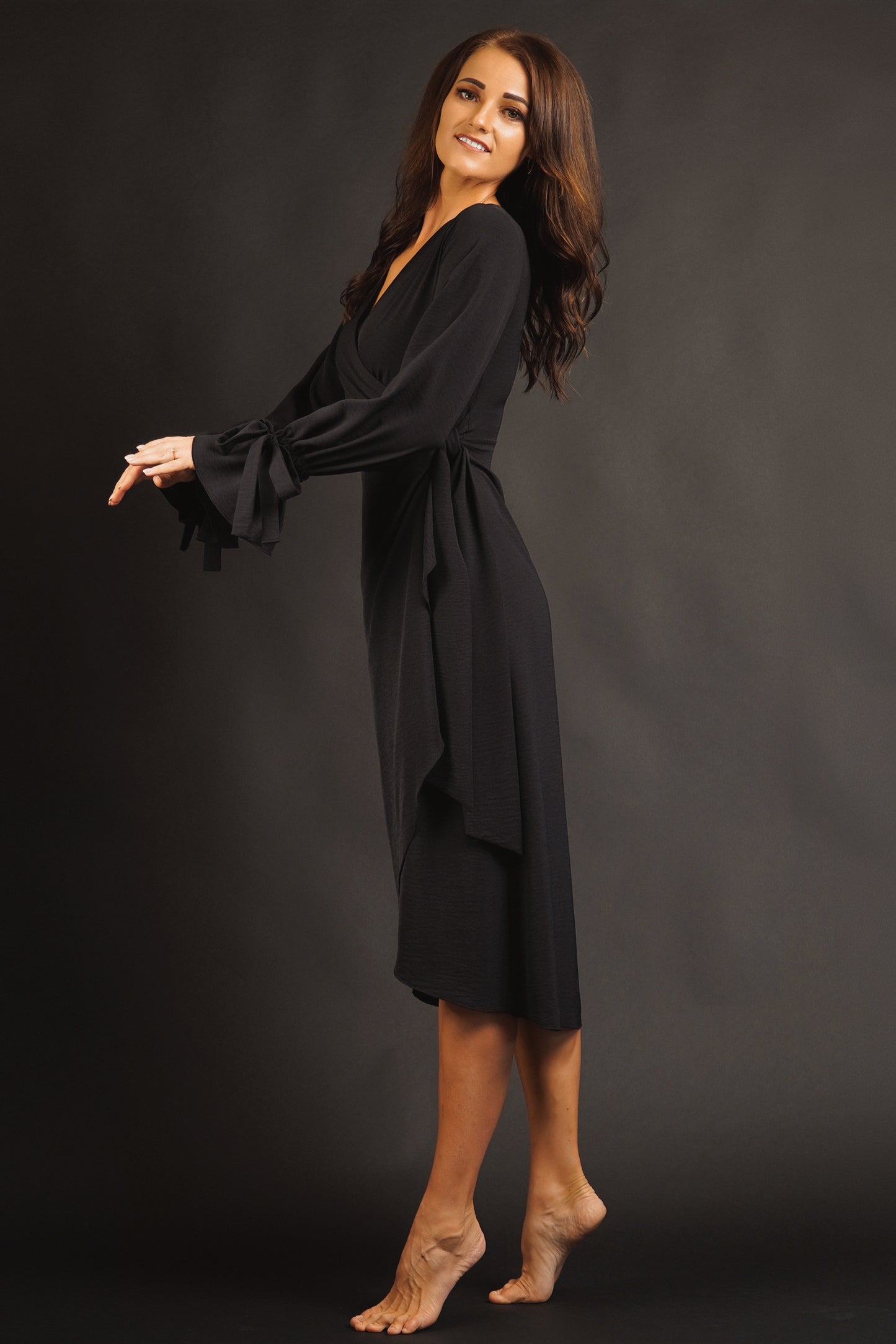 Sasienama kleita no neburzīga auduma