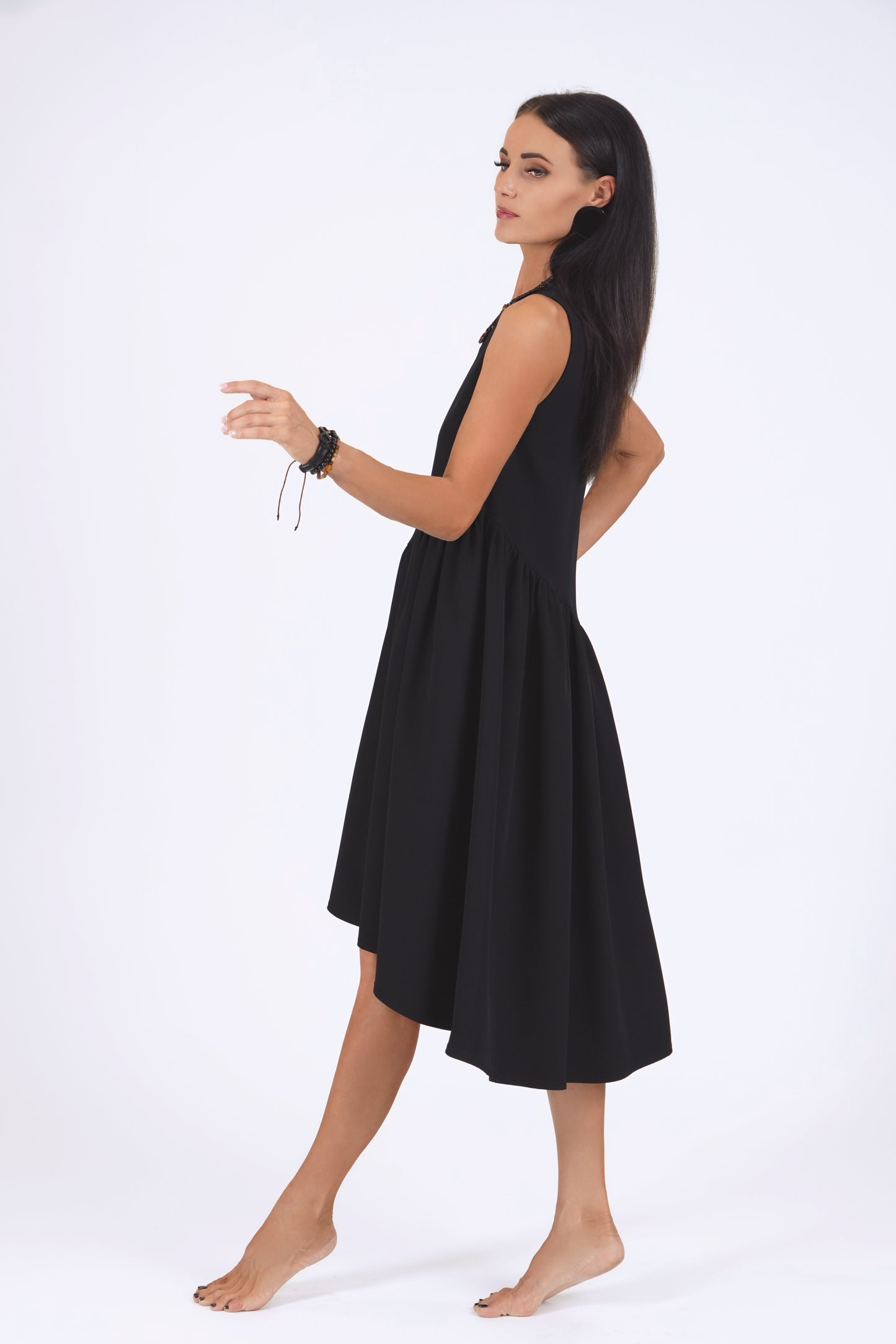 Midi kleita ar slīpu volānu, black