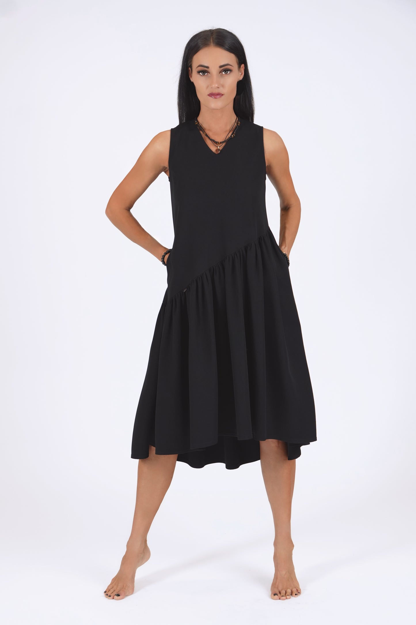 Midi kleita ar slīpu volānu, black