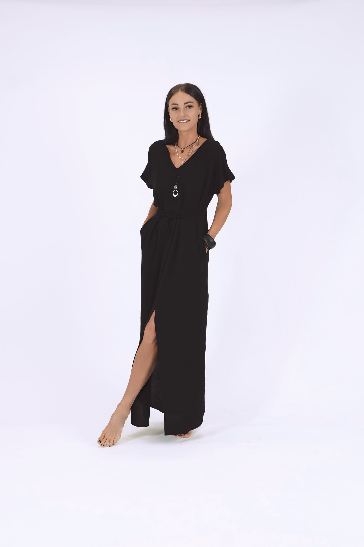 Gara oversize kleita ar šķēlumu, melna