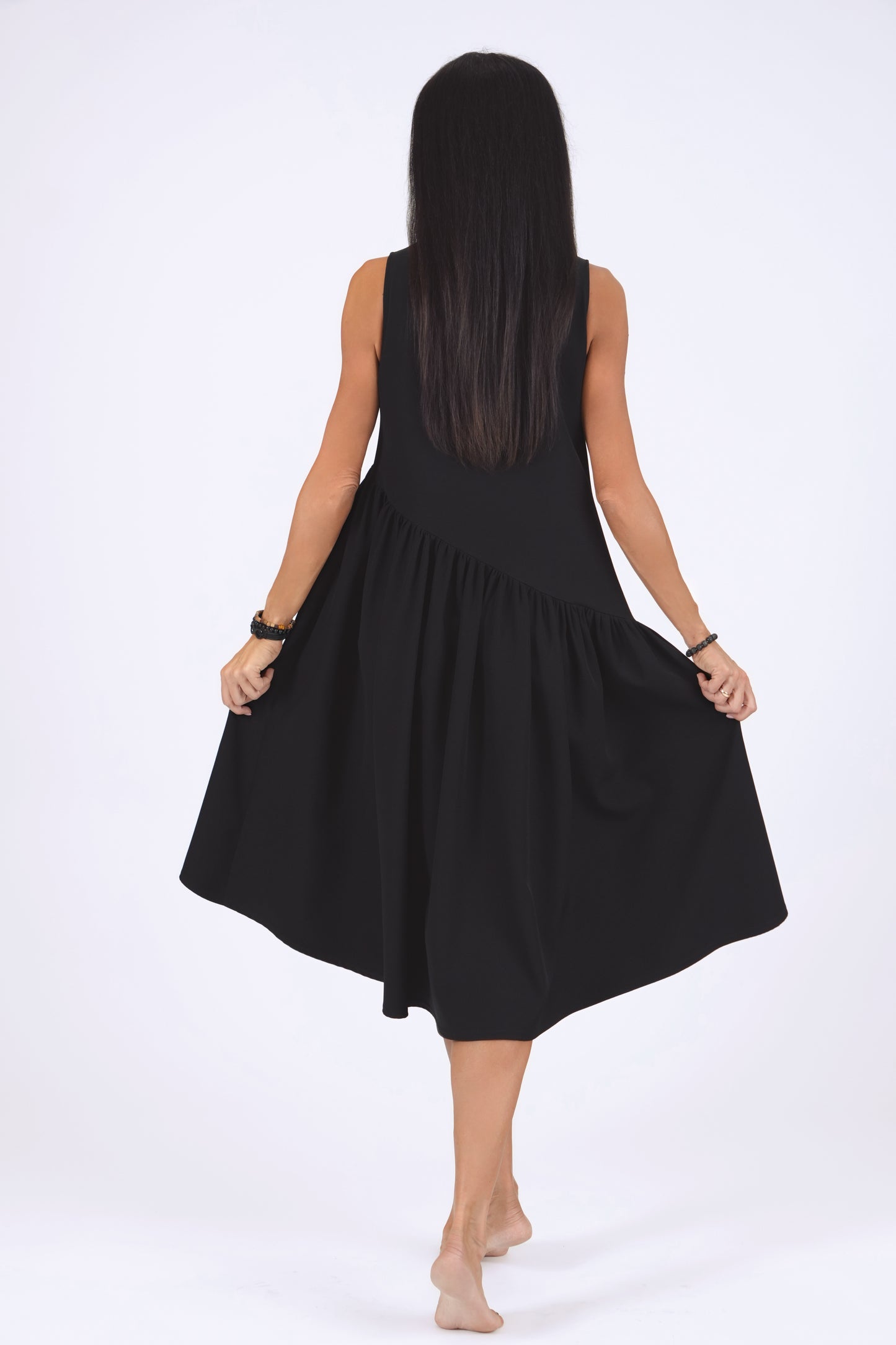 Midi kleita ar slīpu volānu, black