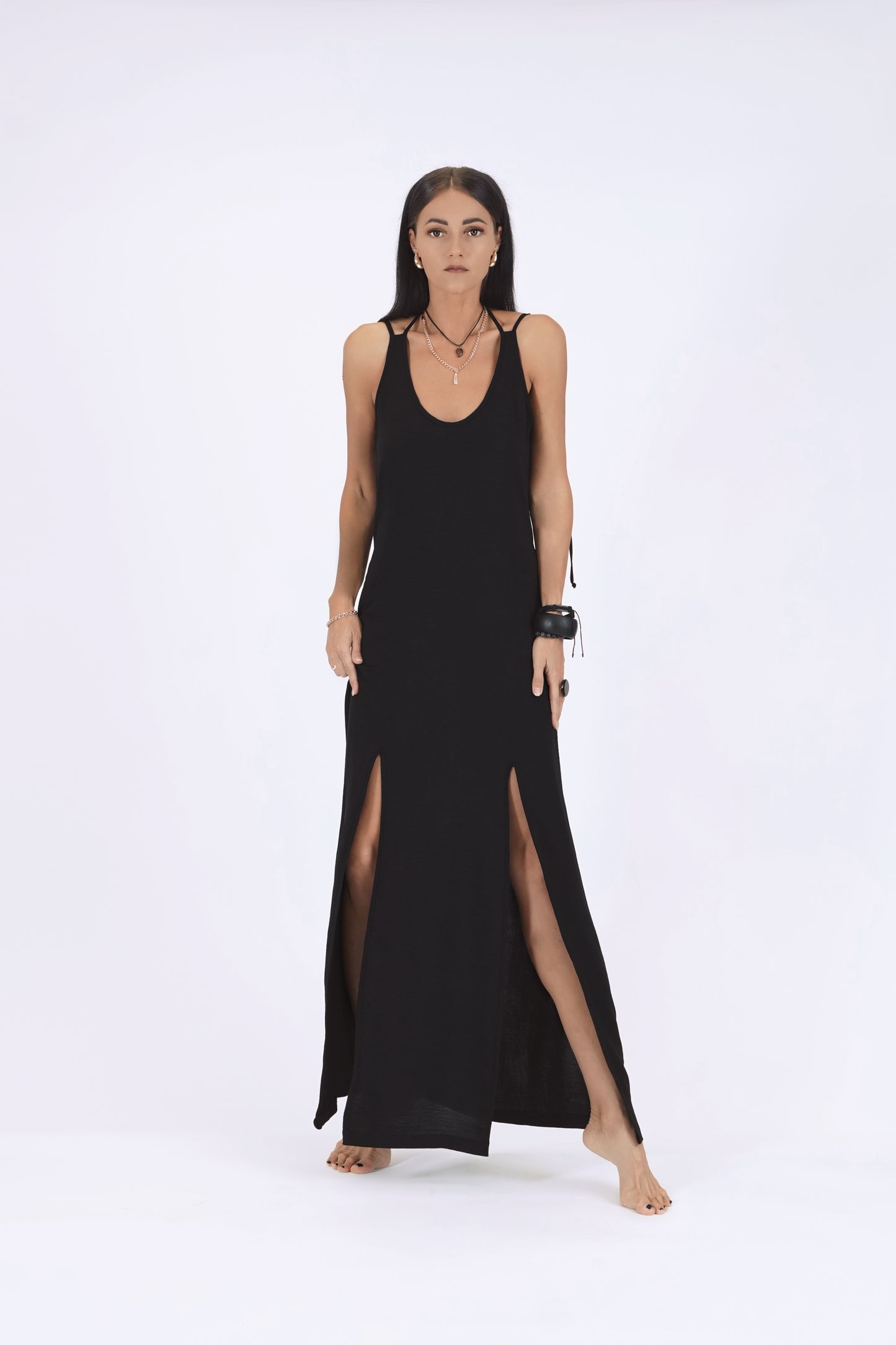 Gara kleita ar šķēlumiem, black