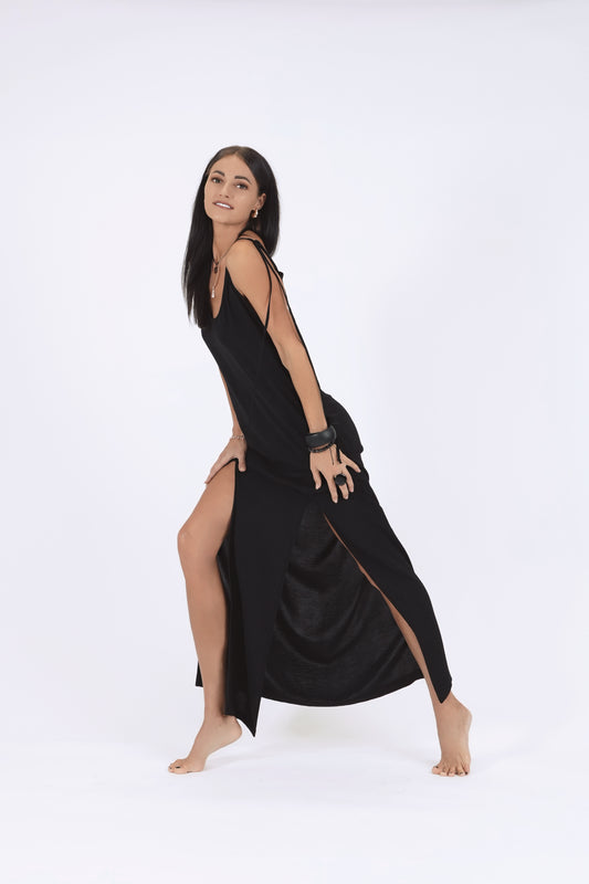 Gara kleita ar šķēlumiem, black