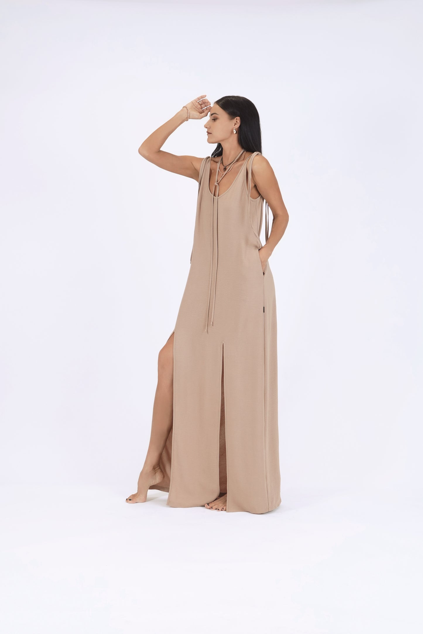 Gara kleita ar šķēlumiem, rose