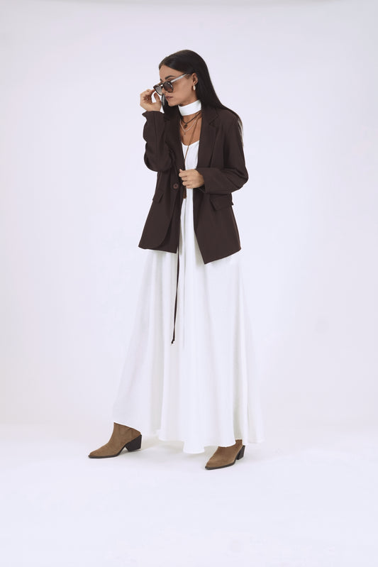 Gara A silueta kleita, balta