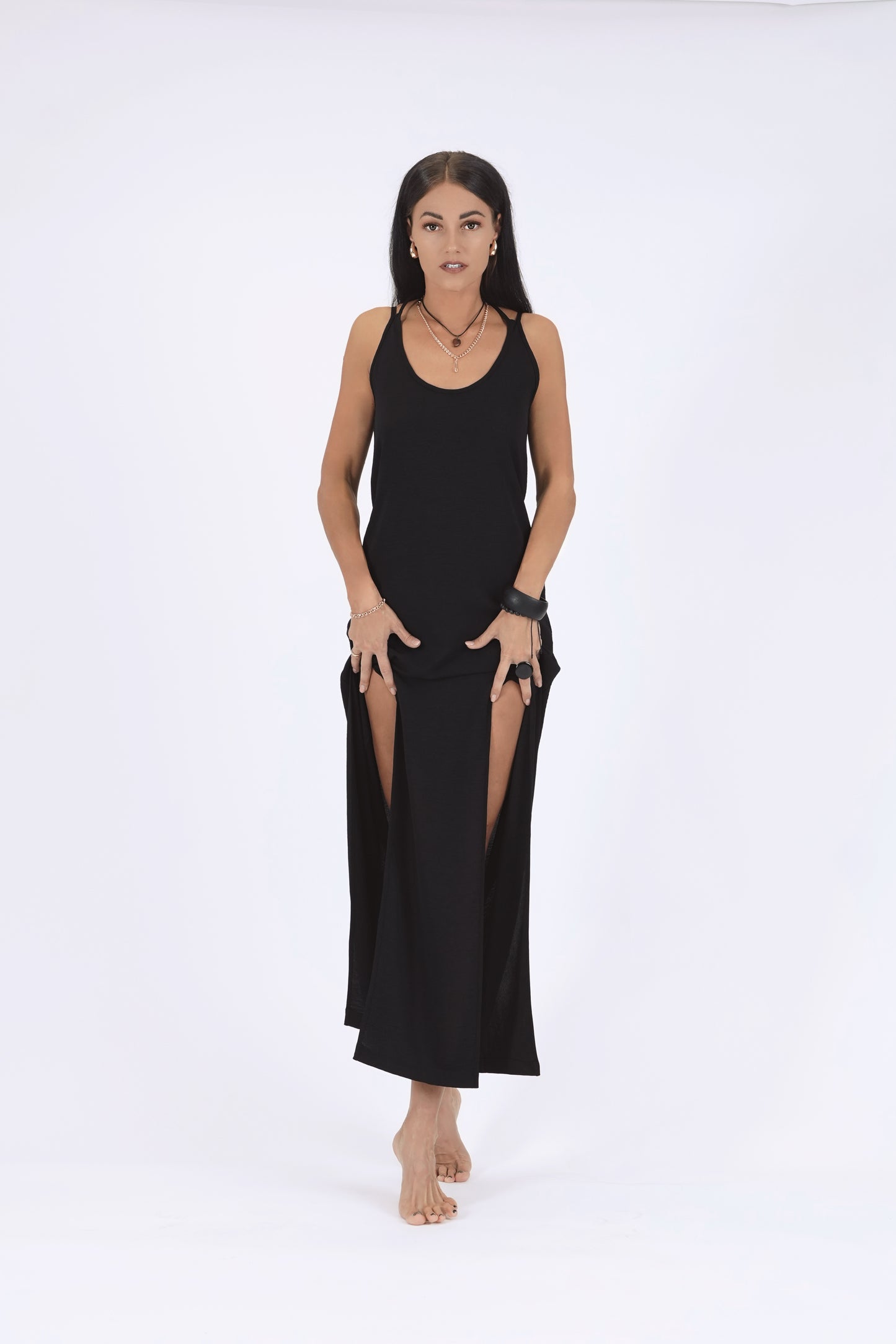 Gara kleita ar šķēlumiem, black