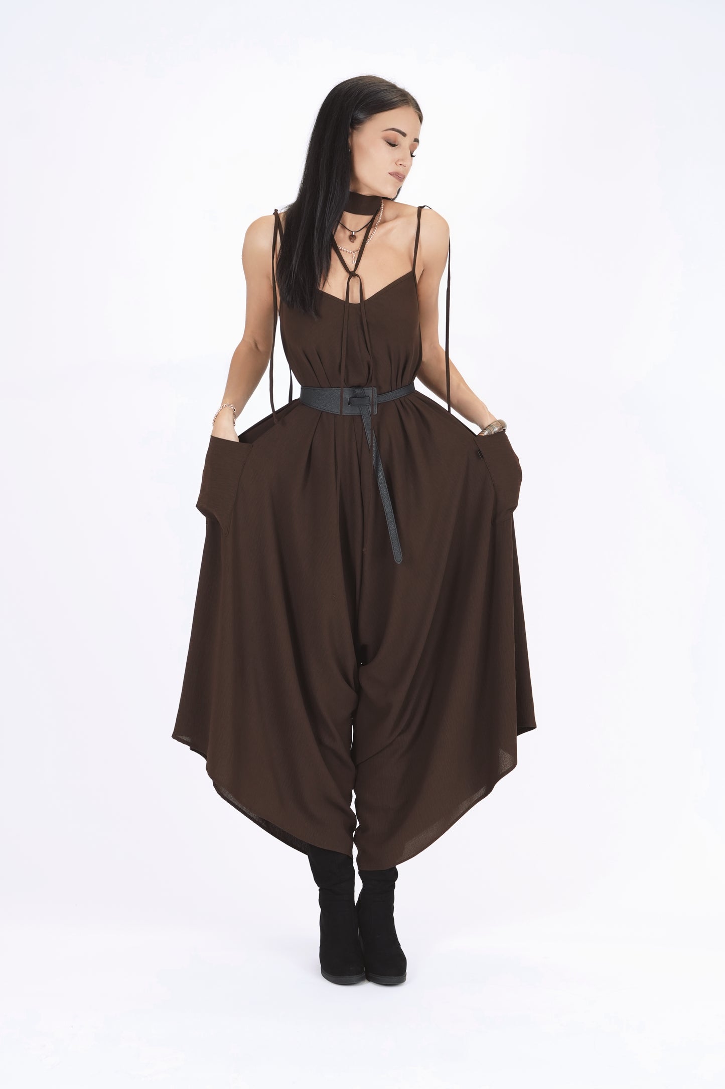 Oversize kombinezons ar kabatām, chocolate brown