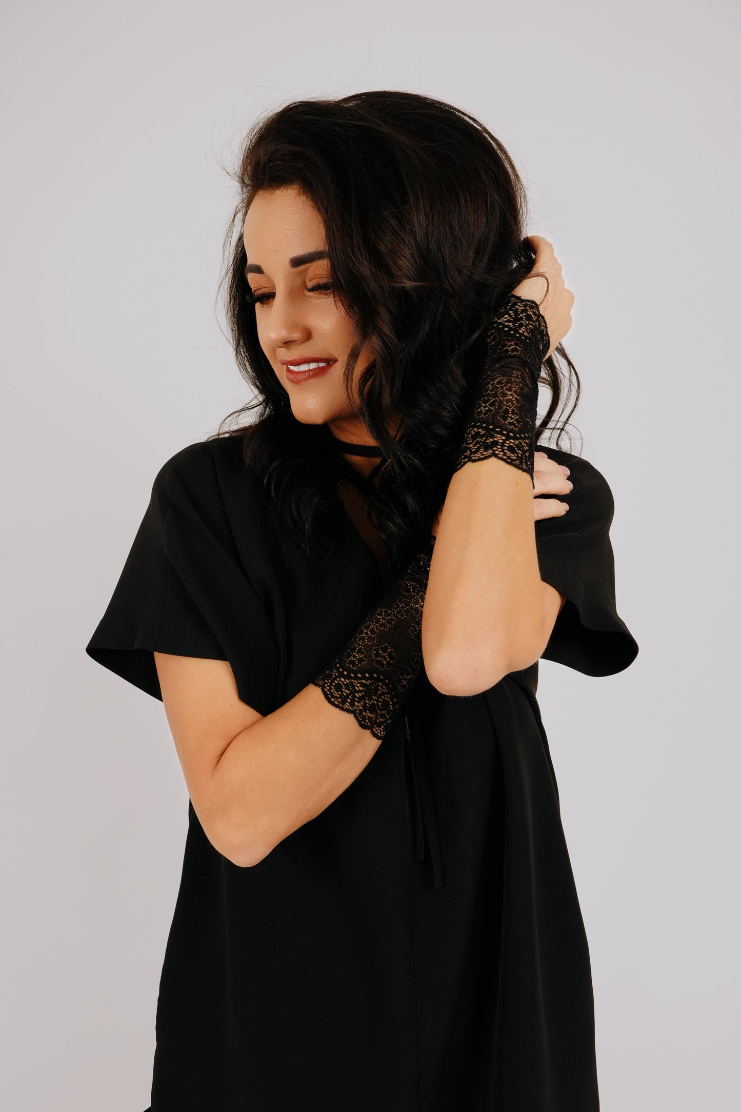 Black fitted lace cuffs